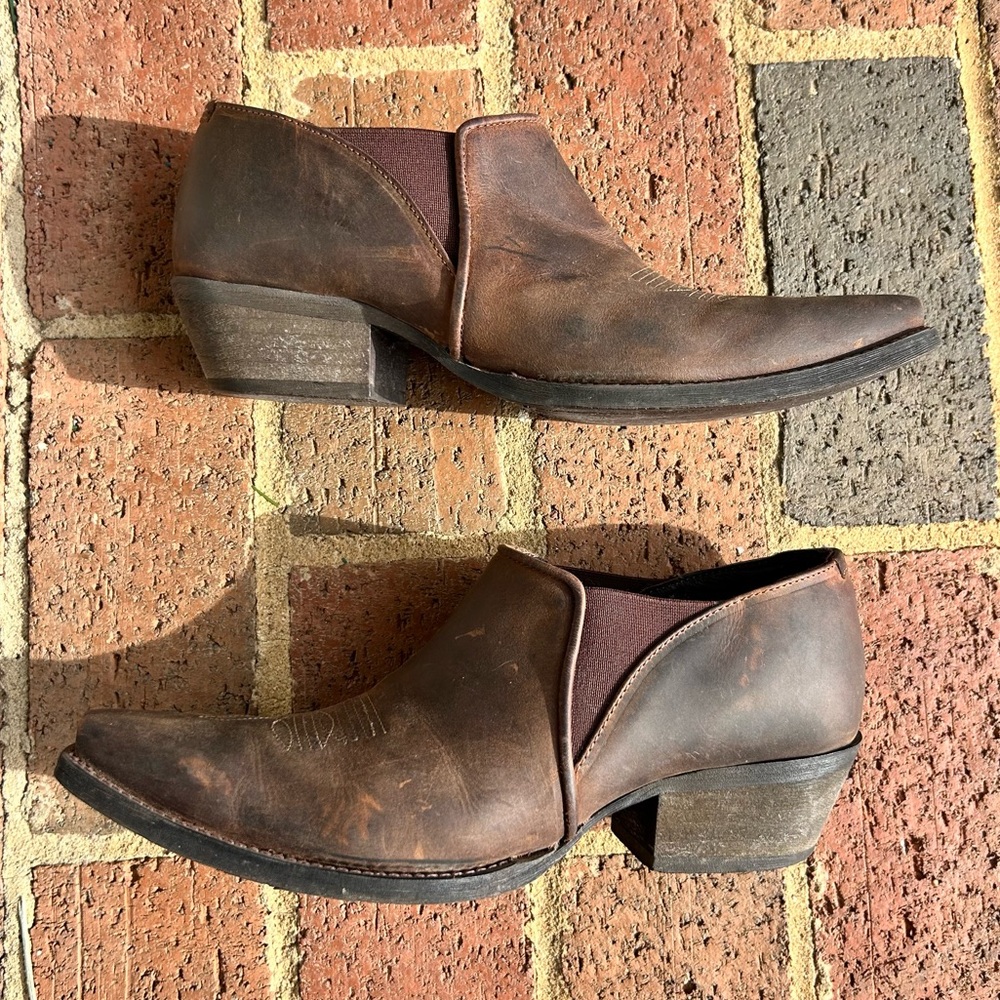 Rawhide Abilene Dark Brown Leather Cowboy Snip Toe Shoe Boots | Women’s Size 9.5